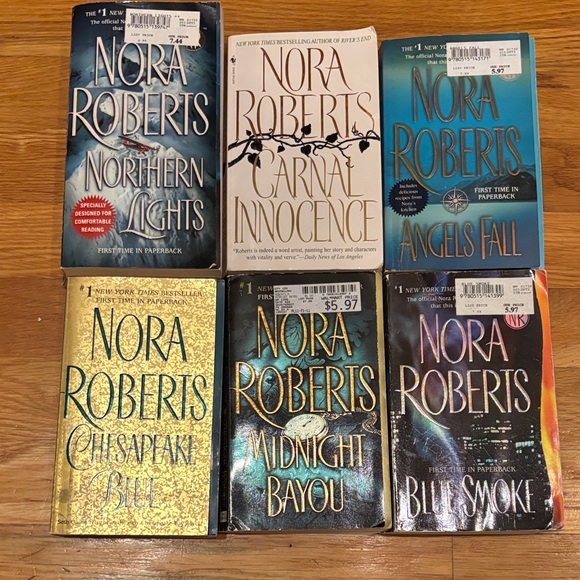 Nora Roberts Book Set - Lot of 6 - Picture 1 of 7